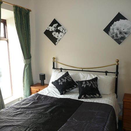 Barron'S Bed & Breakfast Moville Ngoại thất bức ảnh