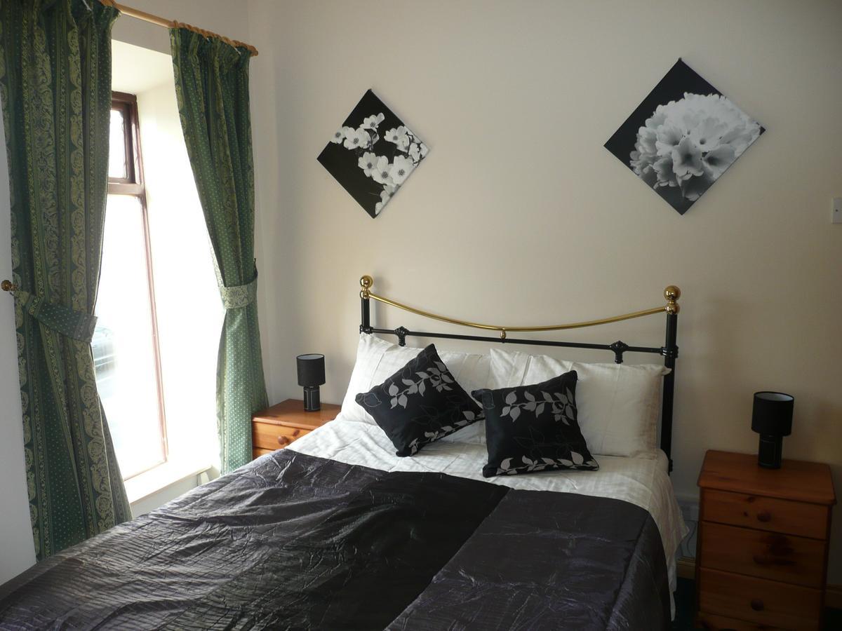 Barron'S Bed & Breakfast Moville Ngoại thất bức ảnh